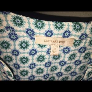 Women’s long sleeve blouse